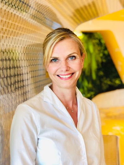 Dr. Karin Löer KU64 Expertin für Zahnaesthetik in der Praxis in Charlottenburg