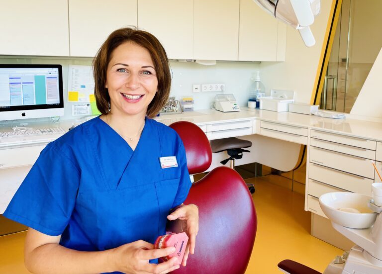 KFO Zahnärztin Dr. Isabella Piekos bei KU64 Berlin