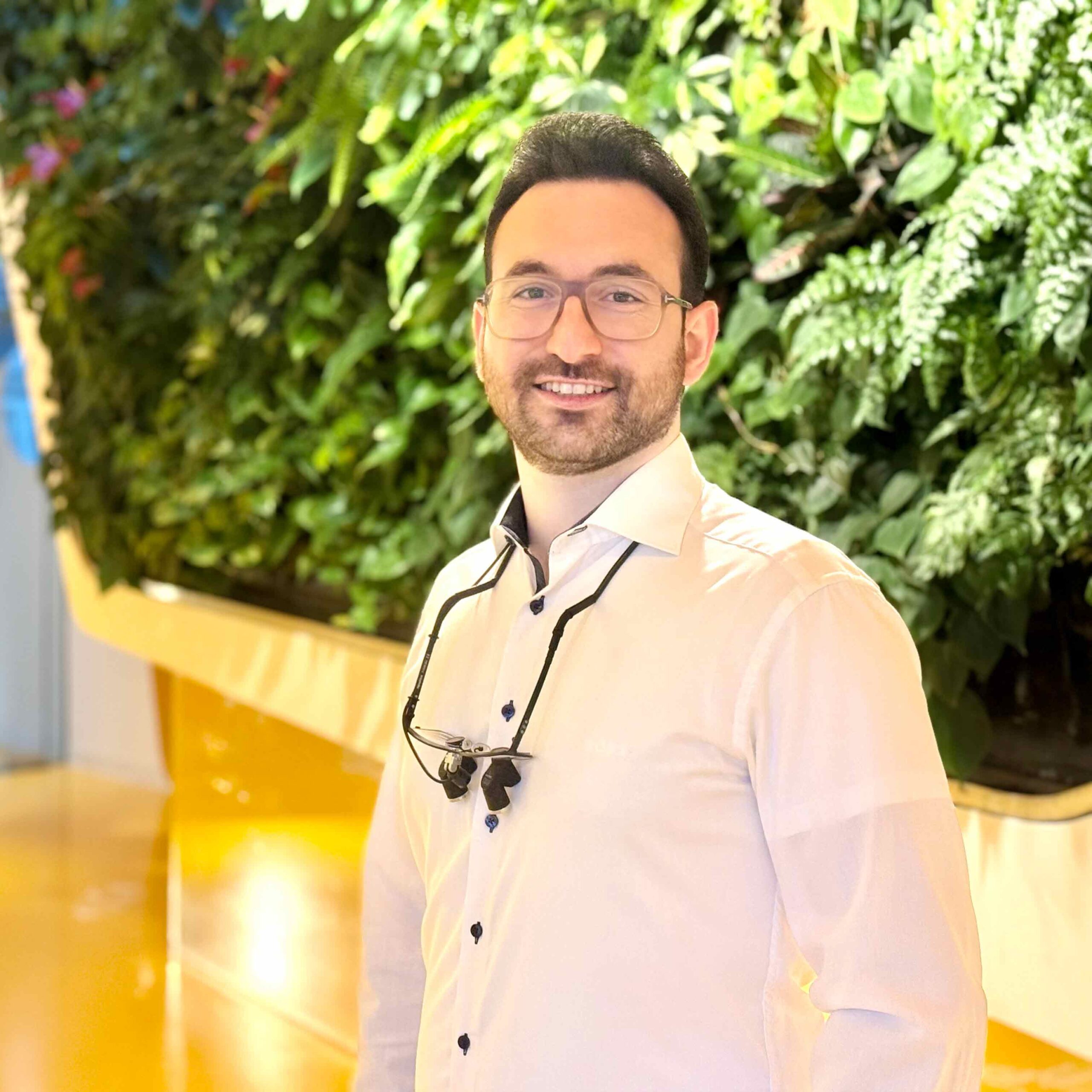 Zahnarzt Dr. Jonathan Botmann KU64