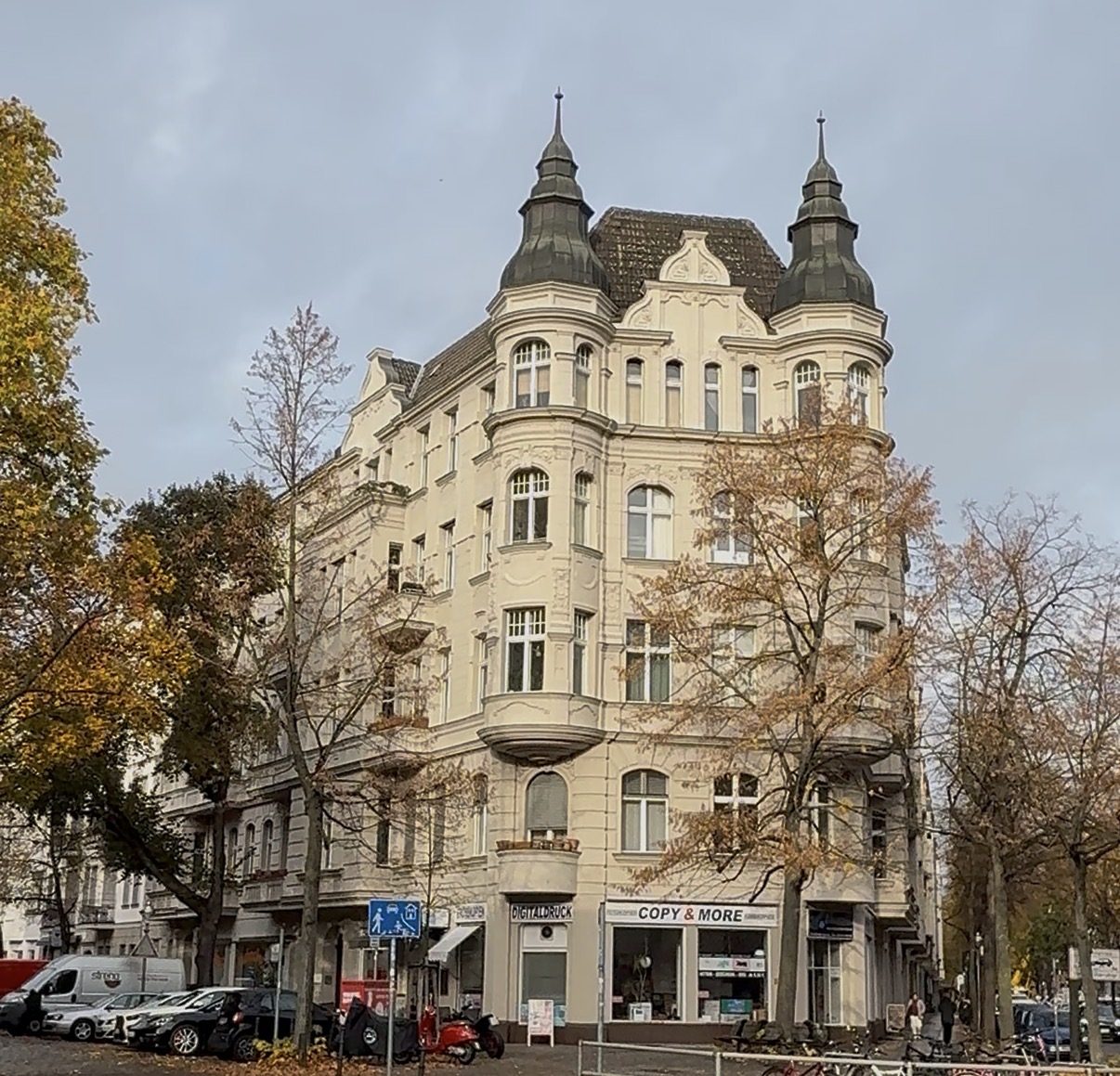 Zahnarzt in Wilmersdorf Berlin, KU64 die KIEZPRAXIS von außen